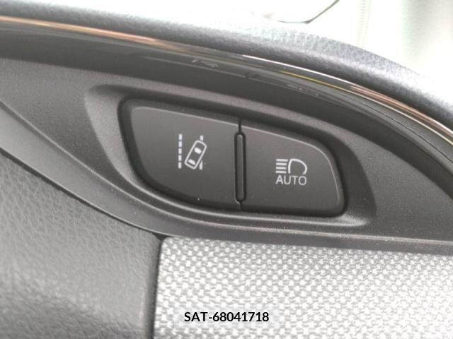 Toyota VITZ 2016-11 251705-13