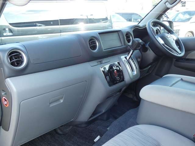 Nissan CARAVAN WAGON 2018-01 192303-8