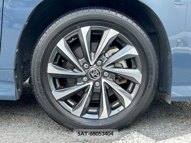 Toyota VOXY 2022-03 370321-27