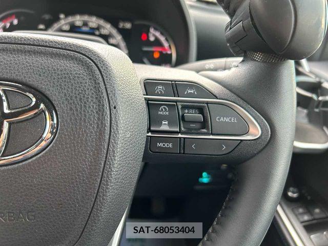 Toyota VOXY 2022-03 370321-11