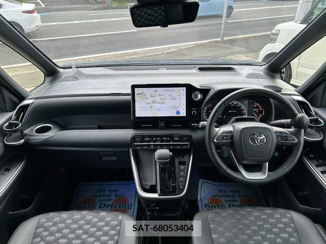 Toyota VOXY 2022-03 370321-8