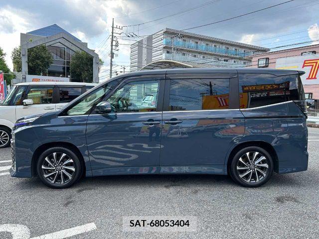 Toyota VOXY 2022-03 370321-7