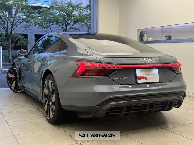 Audi E-TRON 2022-01 378396-5