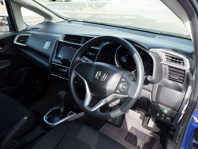 Honda FIT 2018-10 192039-1