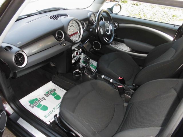 Bmw MINI 2008-03 6781-9