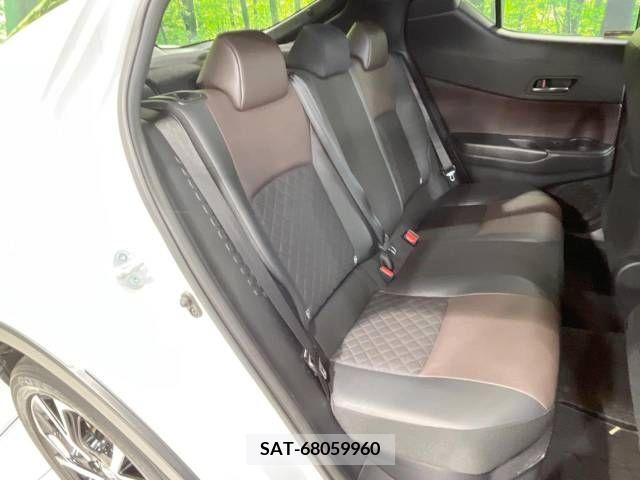 Toyota C-HR 2016-12 295008-9