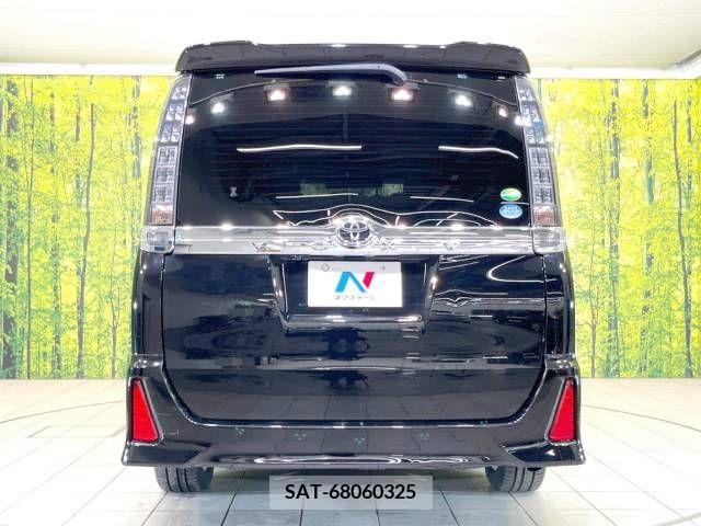 Toyota VOXY 2015-07 222057-17