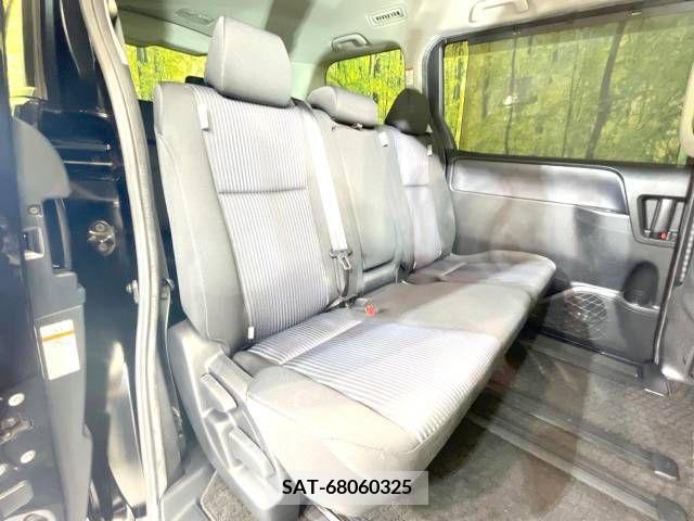 Toyota VOXY 2015-07 222057-10