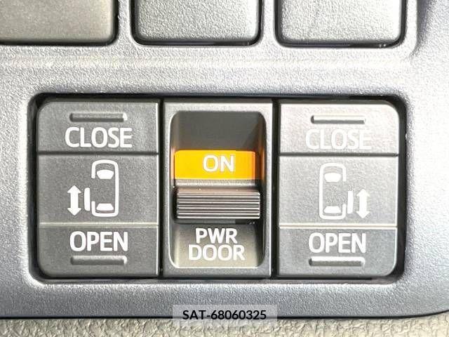 Toyota VOXY 2015-07 222057-5