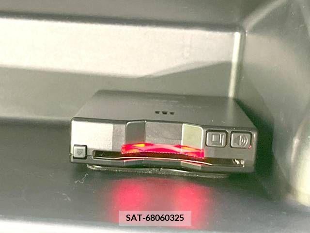Toyota VOXY 2015-07 222057-4