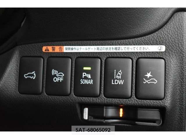 Mitsubishi OUTLANDER PHEV 2018-08 203033-17