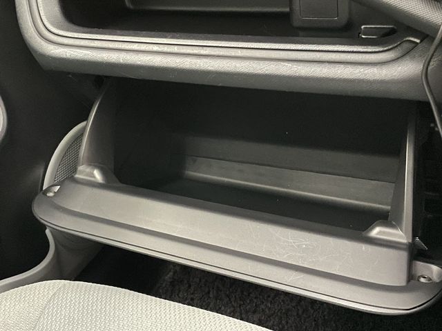 Toyota AQUA 2013-03 11033-26
