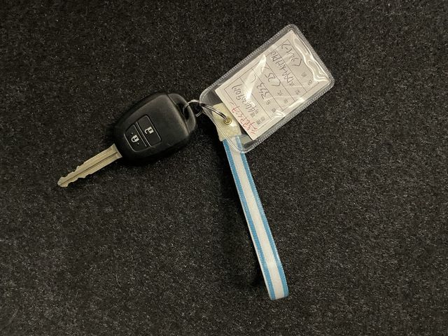 Toyota AQUA 2013-03 11033-20