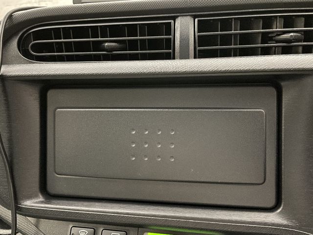 Toyota AQUA 2013-03 11033-15