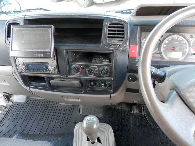 Nissan ATLAS 2008-08 379-21