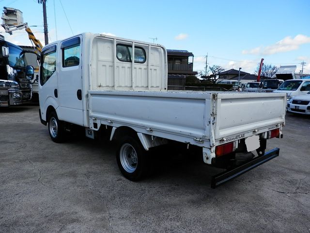 Nissan ATLAS 2008-08 379-3