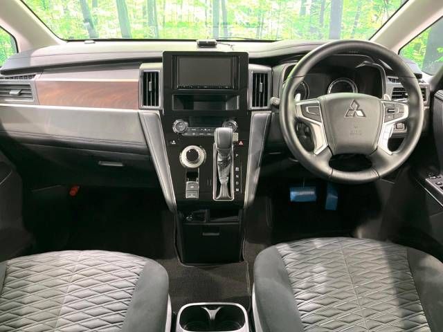 Mitsubishi DELICA D5 2023-03 15350-1