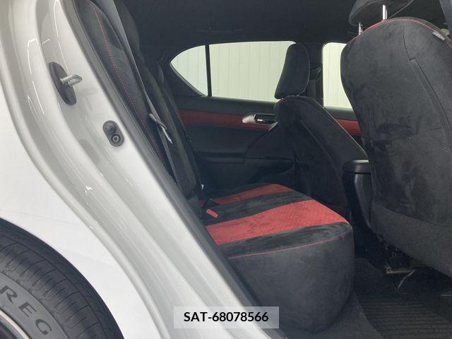 Lexus CT 2015-10 362705-27