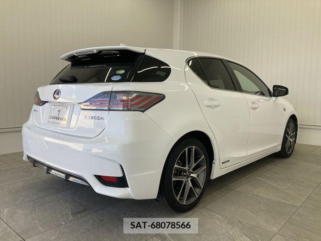 Lexus CT 2015-10 362705-2