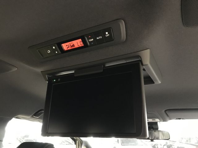 Toyota VOXY 2018-12 21406-16