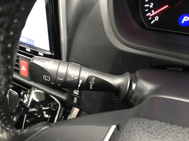 Toyota VOXY 2018-12 21406-24