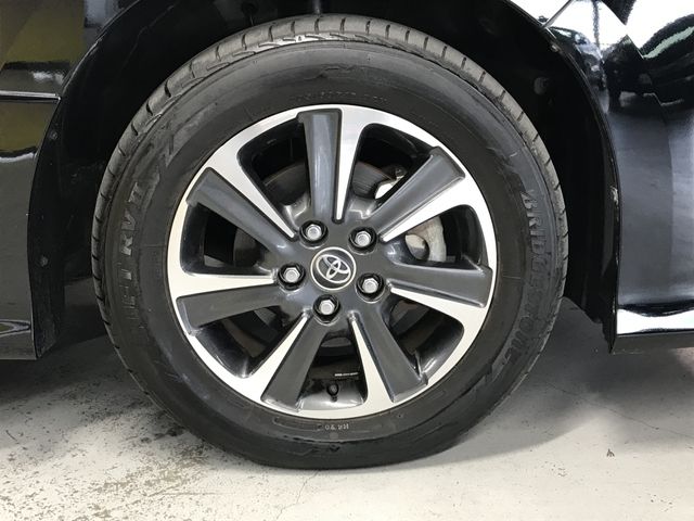 Toyota VOXY 2018-12 21406-5