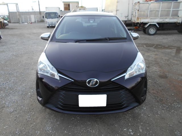 Toyota VITZ 2017-03 28399-5