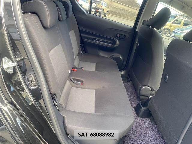 Toyota AQUA 2020-12 389301-17