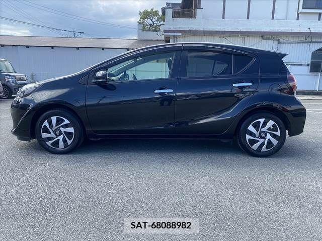 Toyota AQUA 2020-12 389301-10