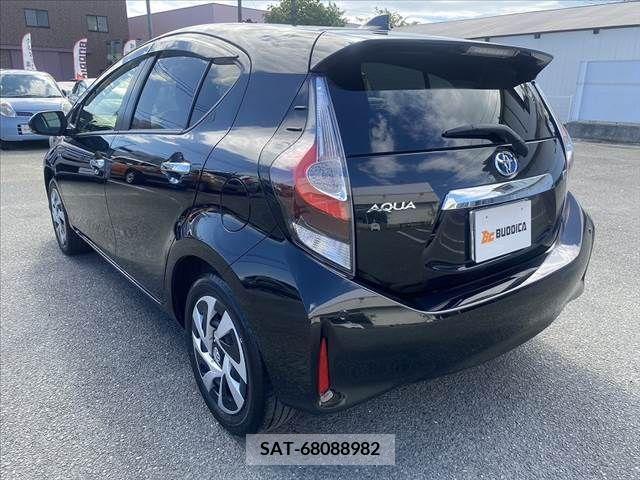 Toyota AQUA 2020-12 389301-14