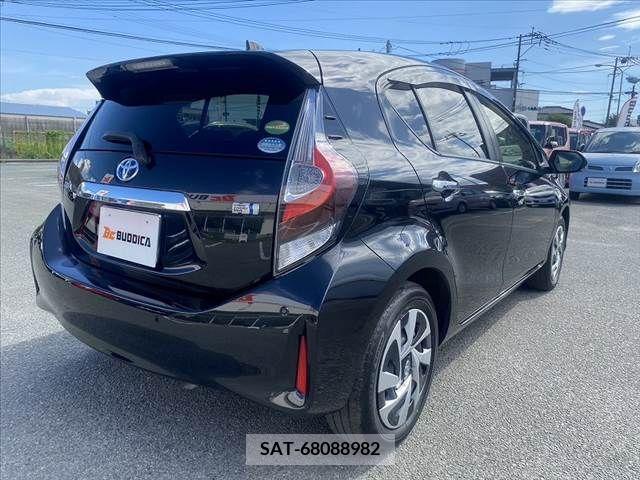 Toyota AQUA 2020-12 389301-12