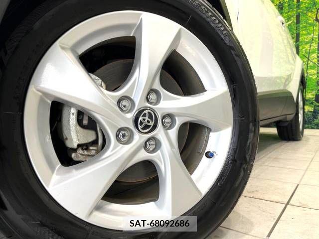 Toyota C-HR 2018-09 294898-14