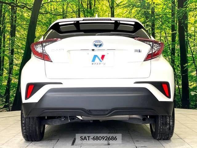 Toyota C-HR 2018-09 294898-16