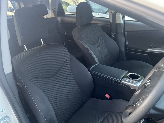 Toyota PRIUS ALPHA 2018-07 18737-5
