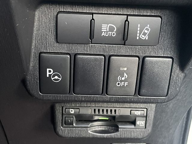 Toyota PRIUS ALPHA 2018-07 18737-16
