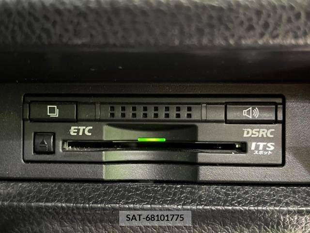 Toyota ESQUIRE 2015-04 268574-6