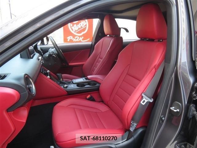 Lexus IS 2021-07 334422-6
