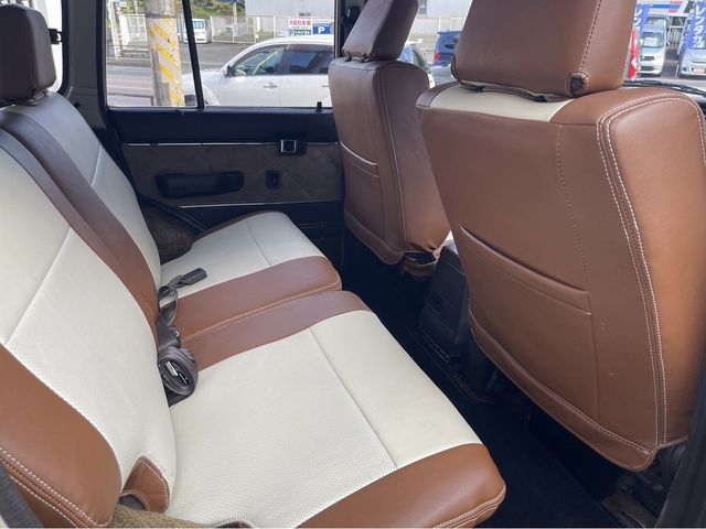 Toyota LAND CRUISER 1988-11 5639-8