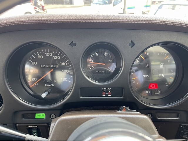 Toyota LAND CRUISER 1988-11 5639-22