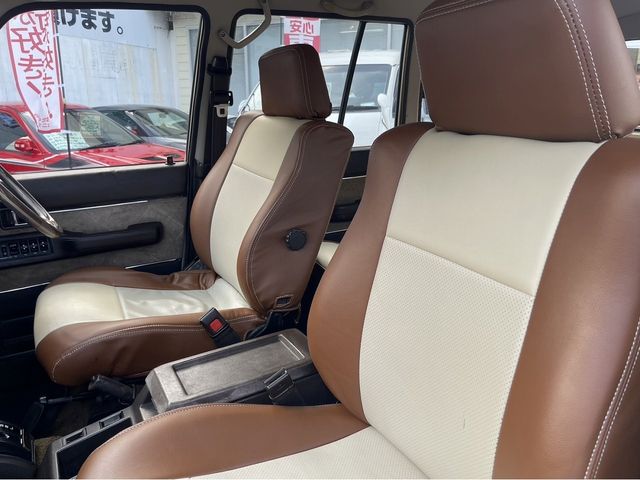 Toyota LAND CRUISER 1988-11 5639-10