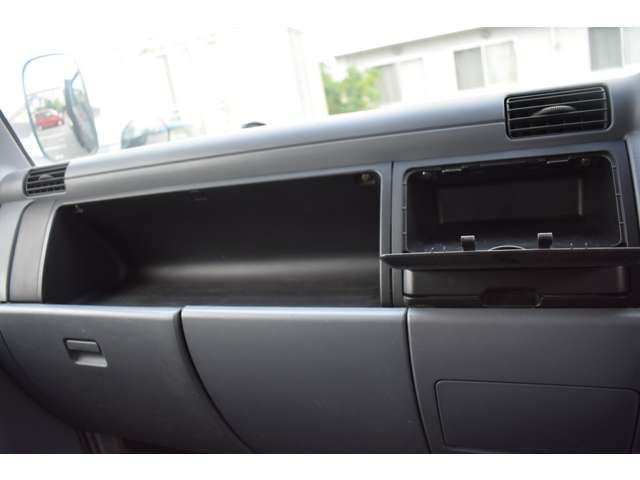Mitsubishi CANTER 2003-09 24404-15