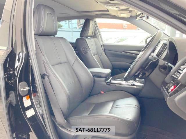 Toyota CROWN SEDAN 2018-01 347569-9