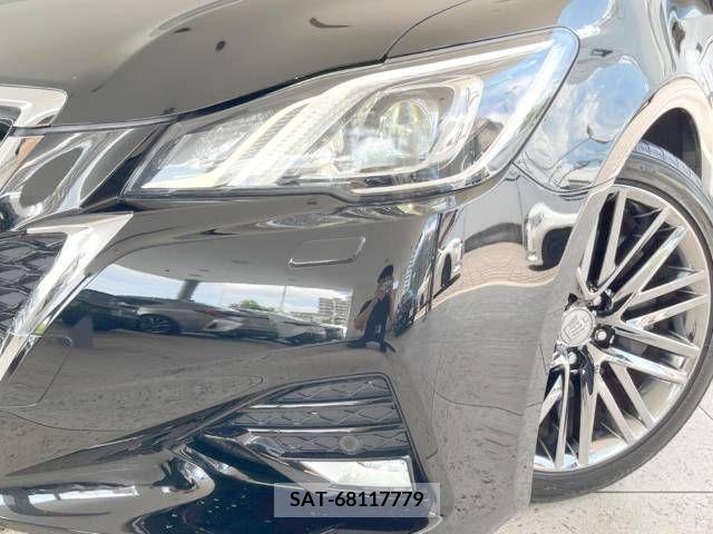 Toyota CROWN SEDAN 2018-01 347569-13