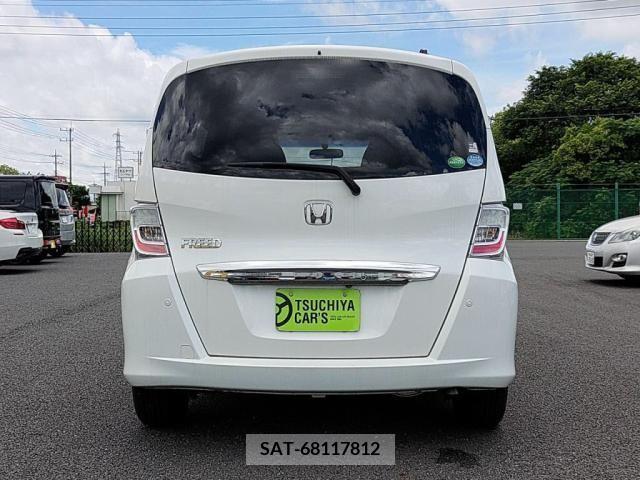 Honda FREED 2013-08 385743-9