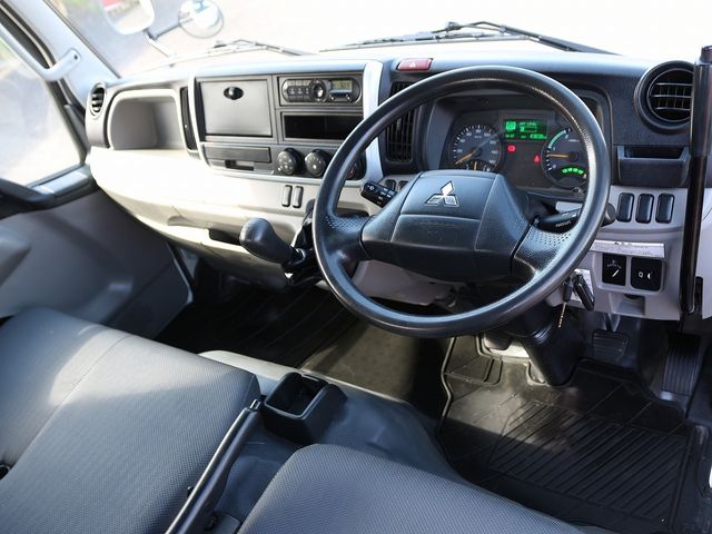 Mitsubishi CANTER 2017-12 180660-19