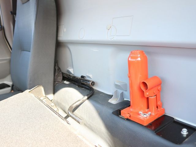 Mitsubishi CANTER 2017-12 180660-29