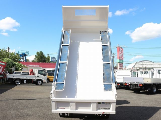 Mitsubishi CANTER 2017-12 180660-12