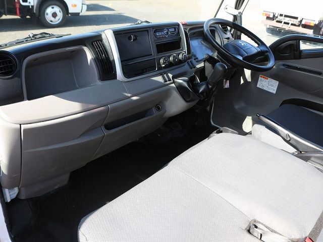 Mitsubishi CANTER 2017-12 180660-26