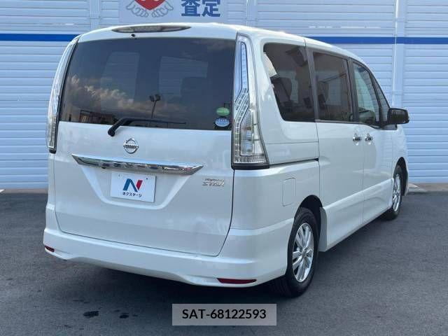 Nissan SERENA 2016-02 324918-19