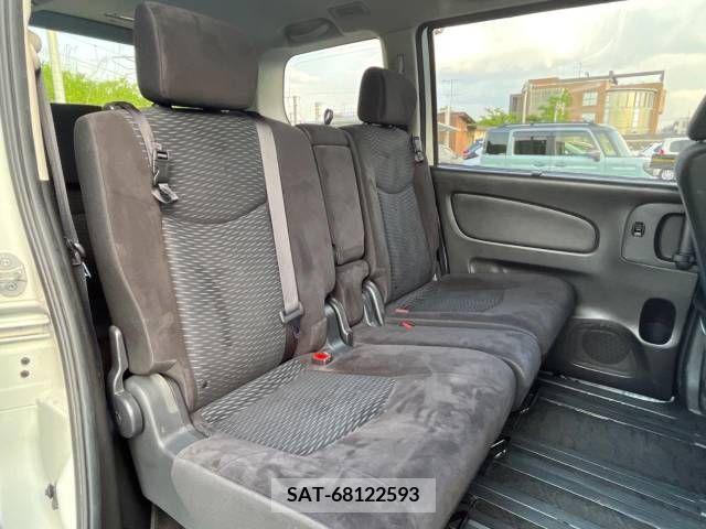Nissan SERENA 2016-02 324918-10